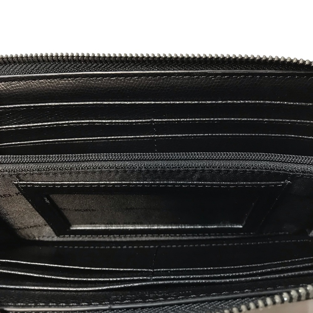 Michael Kors Warren Tech Zip Around Leather Wallet - Picture 6 of 7